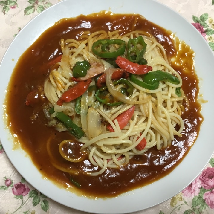 ヨコイのソースであんかけパスタ